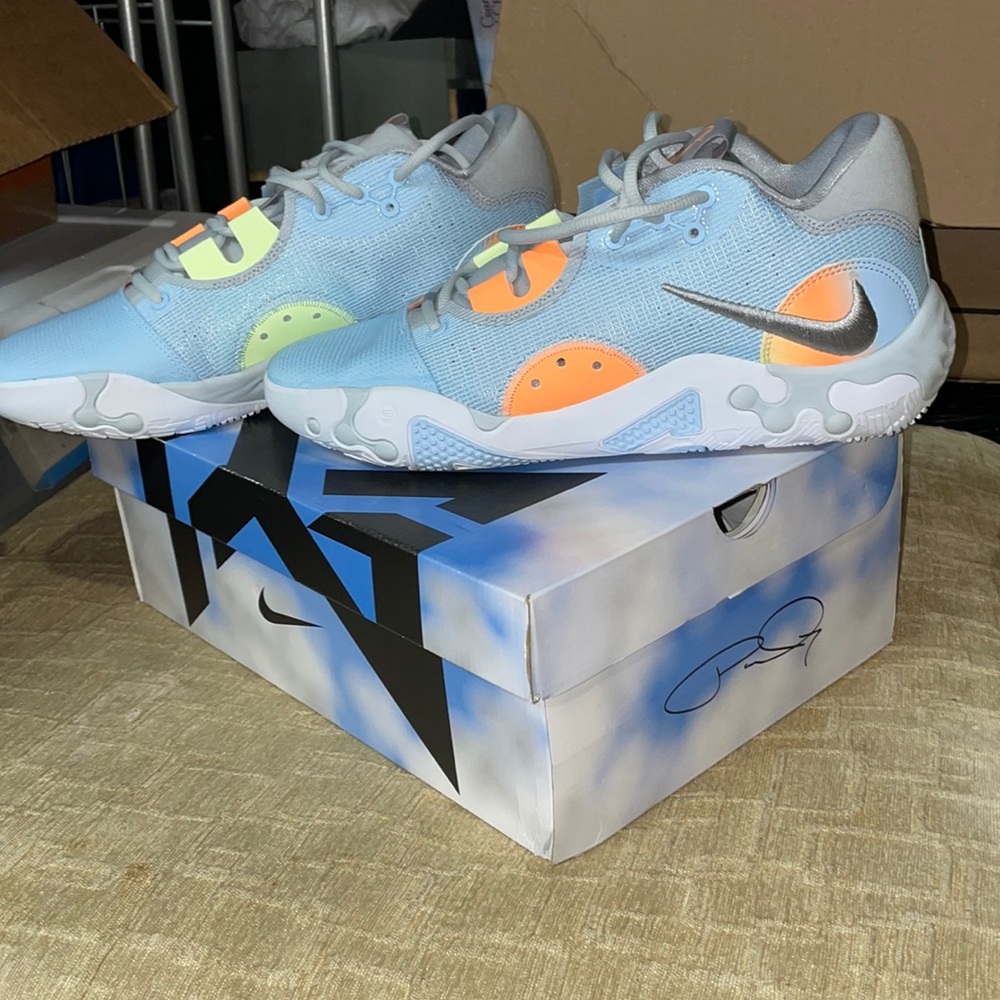 Celestine blue wolf grey